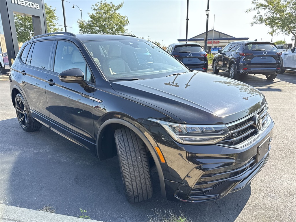 2023 Volkswagen Tiguan SE R-Line Black photo 5