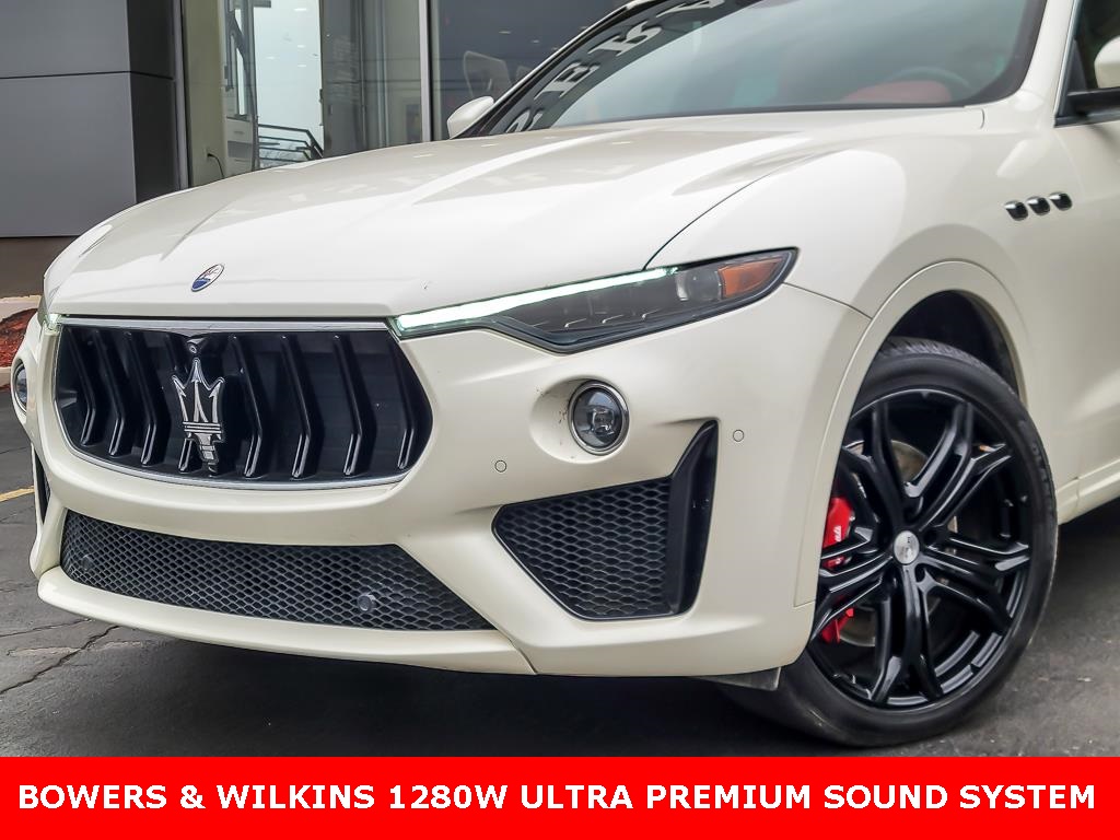 2019 Maserati Levante GTS photo 2