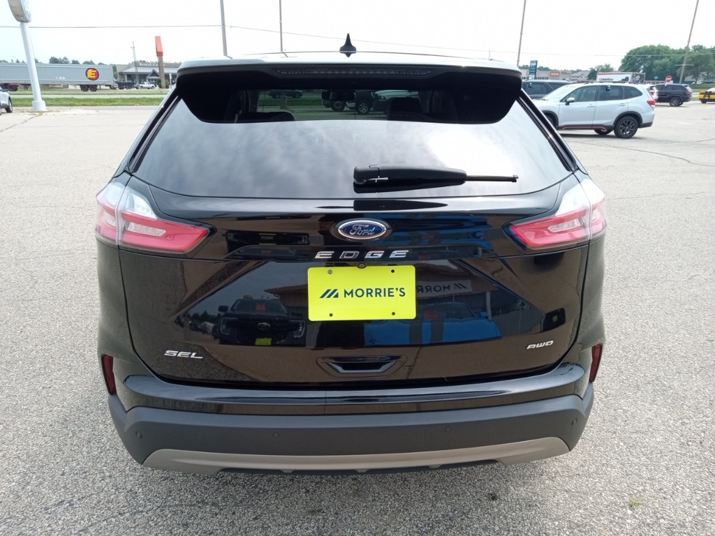 2023 Ford Edge SEL photo 8