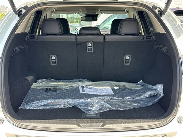 2025 Mazda CX-5 2.5 S Preferred photo 13