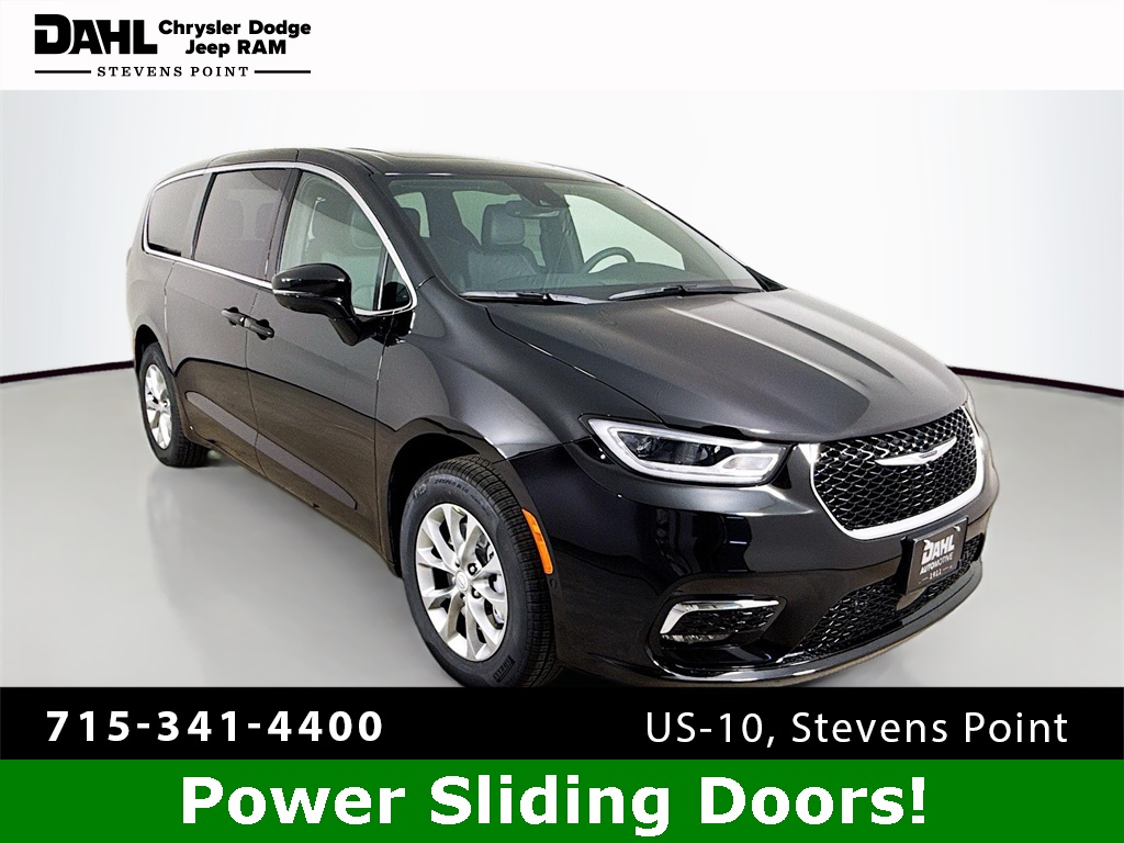 2026 Chrysler Pacifica Select's photo