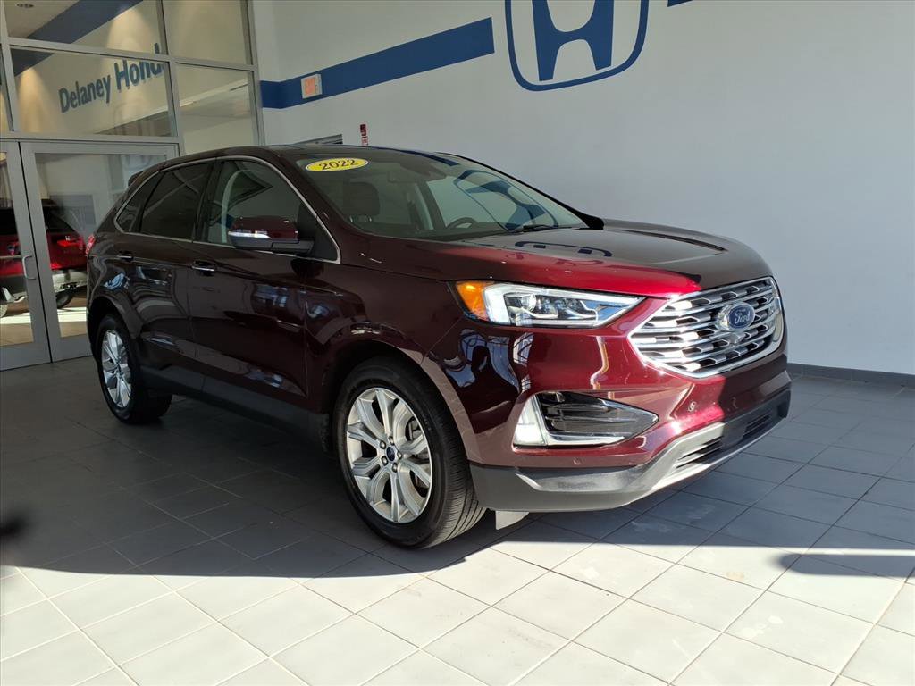 2022 Ford Edge Titanium's photo