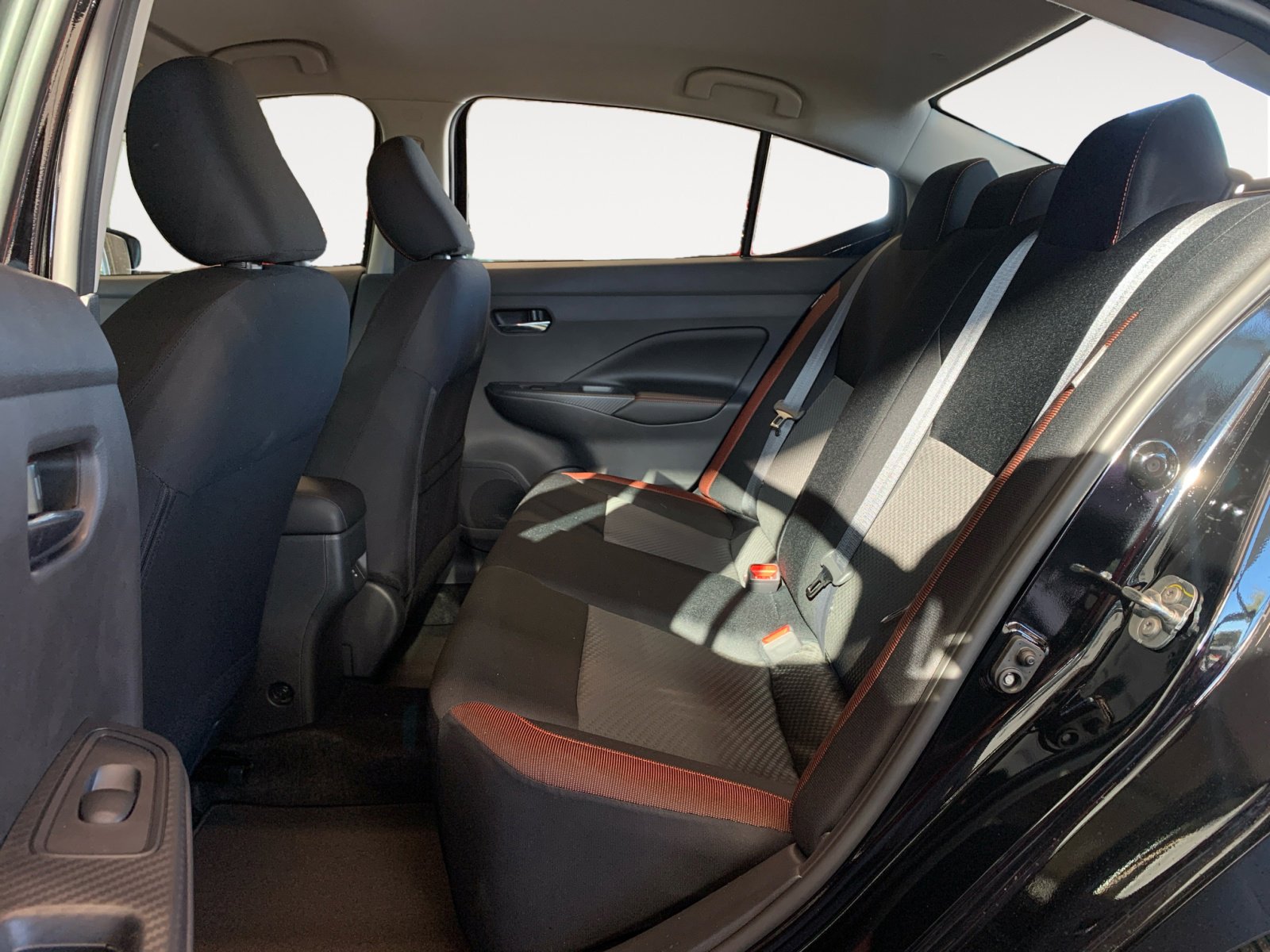 2025 Nissan Versa SR photo 20