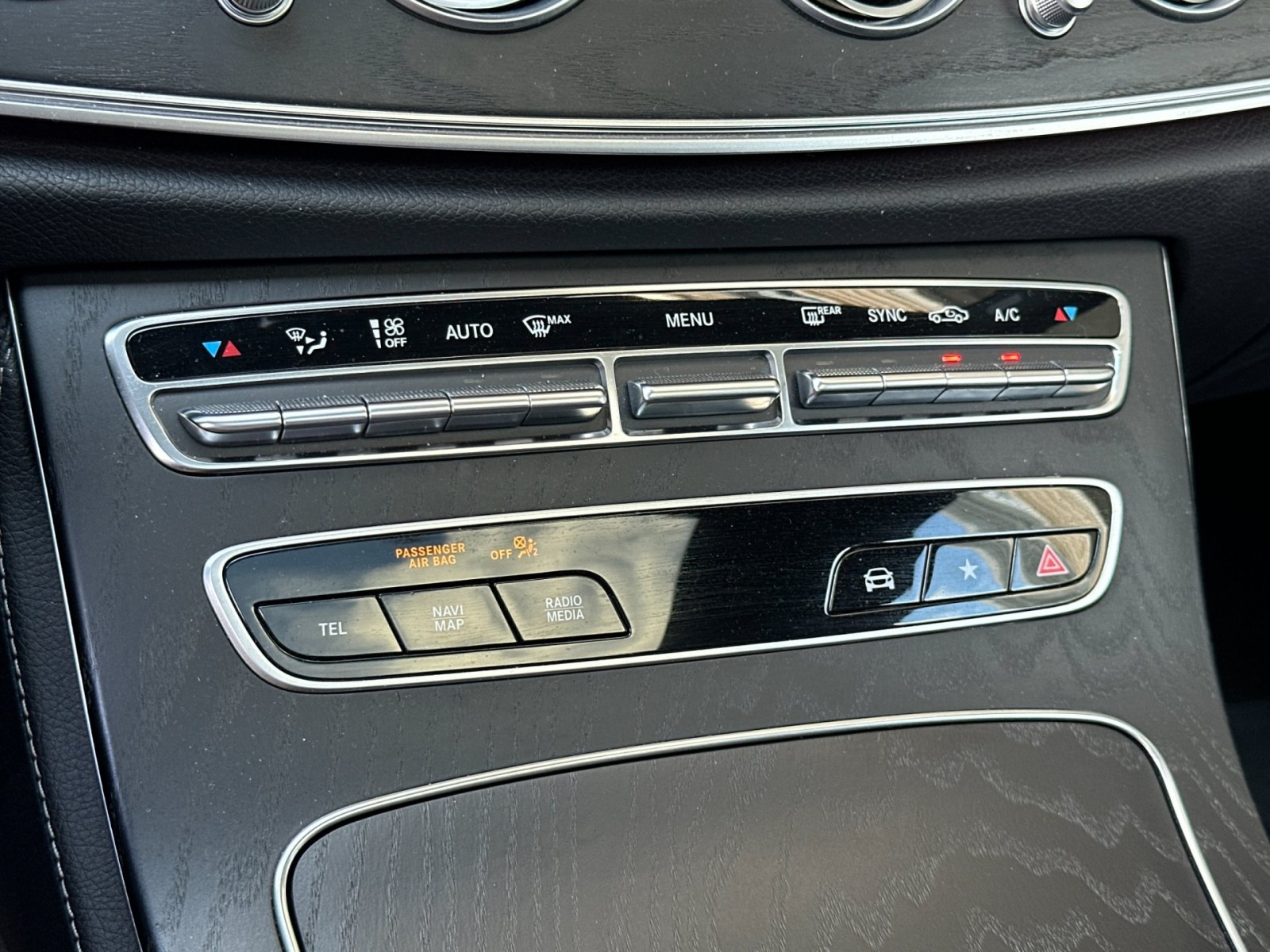 2022 Mercedes Benz E 350 photo 19