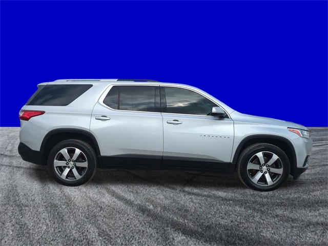 2018 Chevrolet Traverse 3LT photo 3