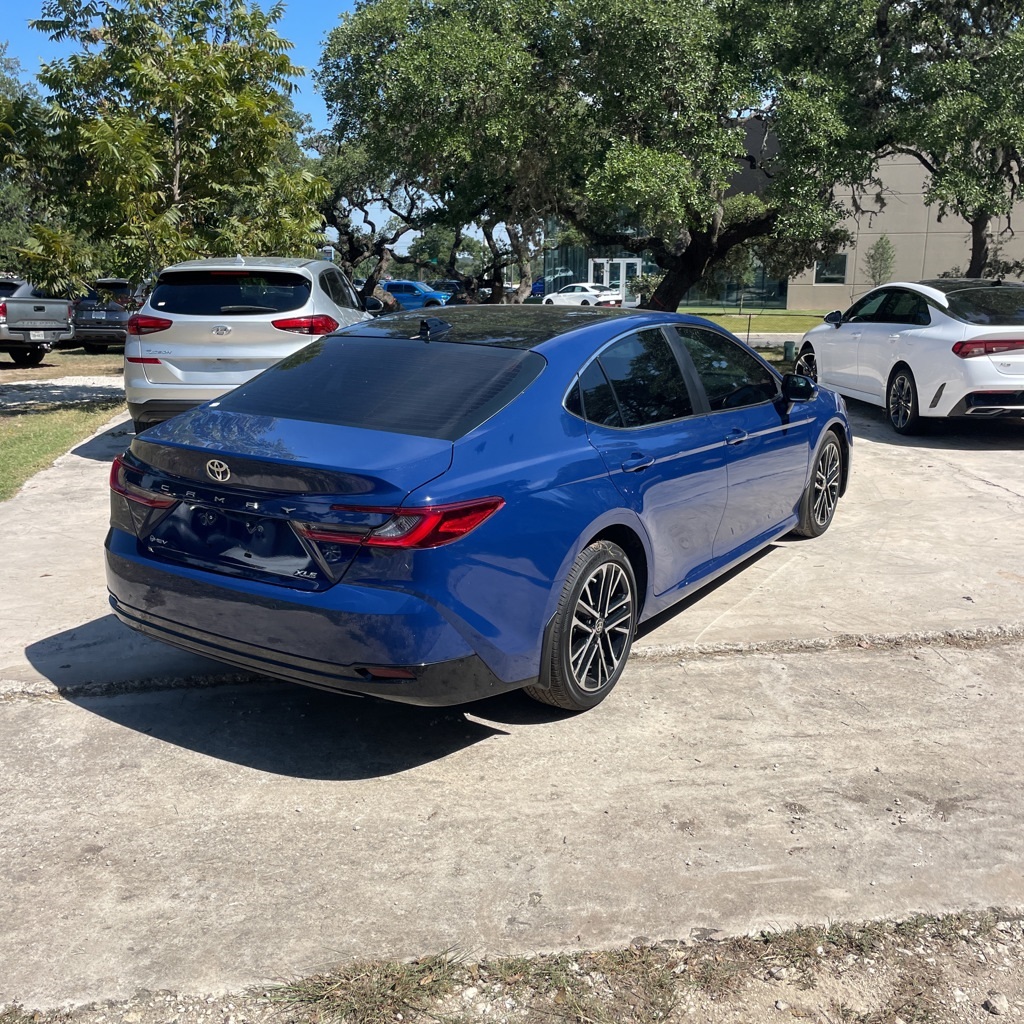 2025 Toyota Camry XLE photo 3