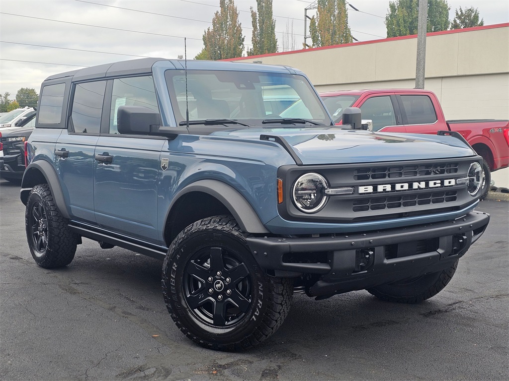 2025 Ford Bronco 4-Door Big Bend's photo