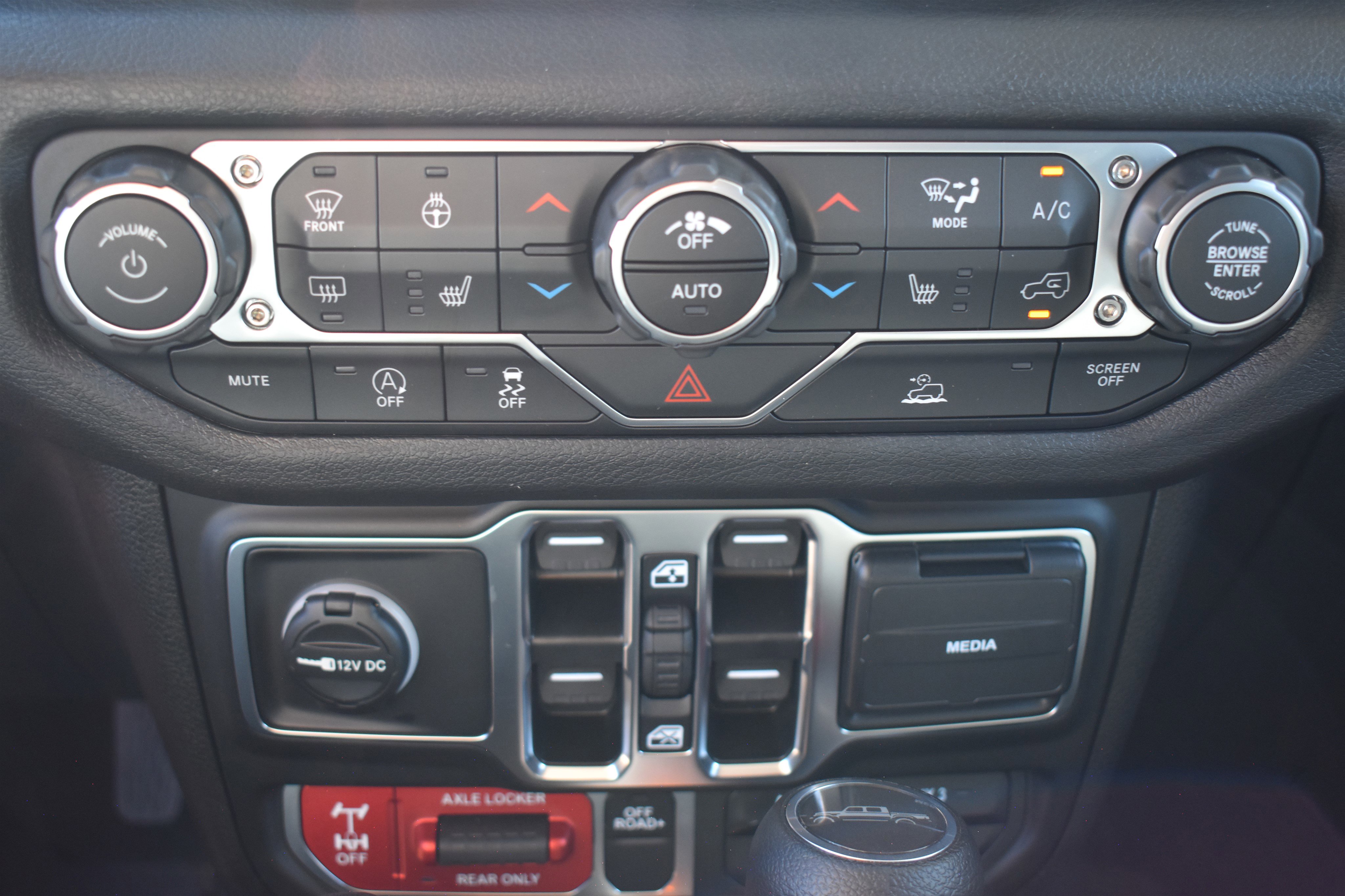 2025 Jeep Gladiator Willys photo 16