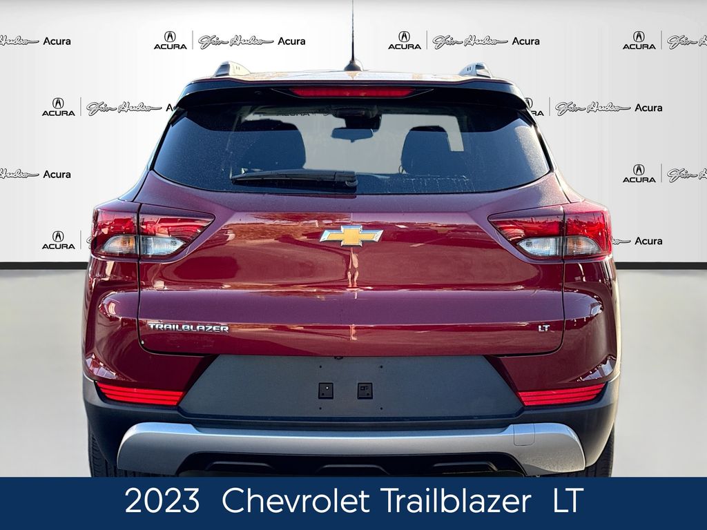 2023 Chevrolet Trailblazer LT photo 3