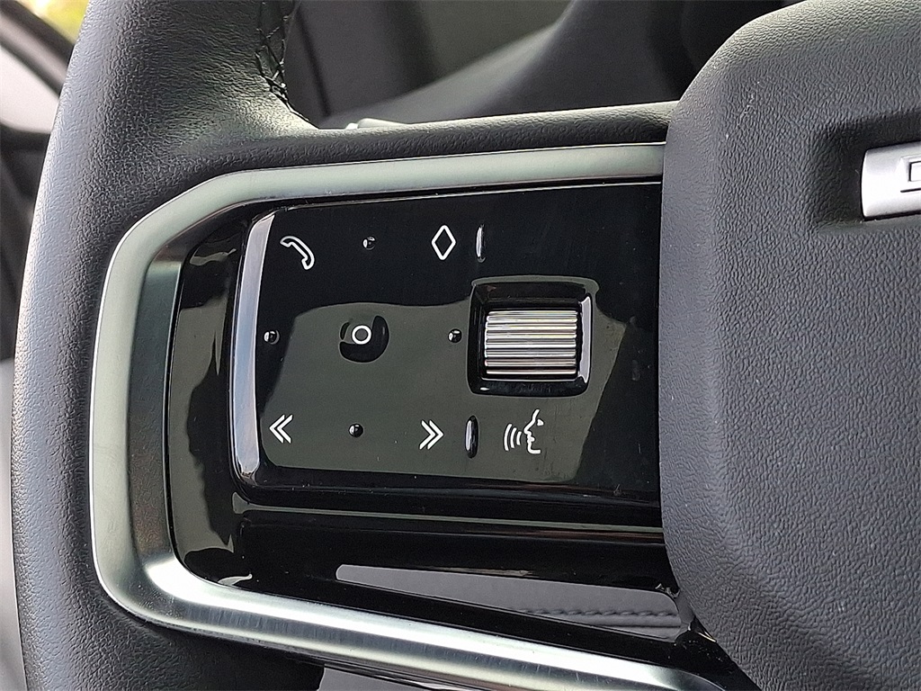 2023 Land Rover Discovery Sport S photo 16