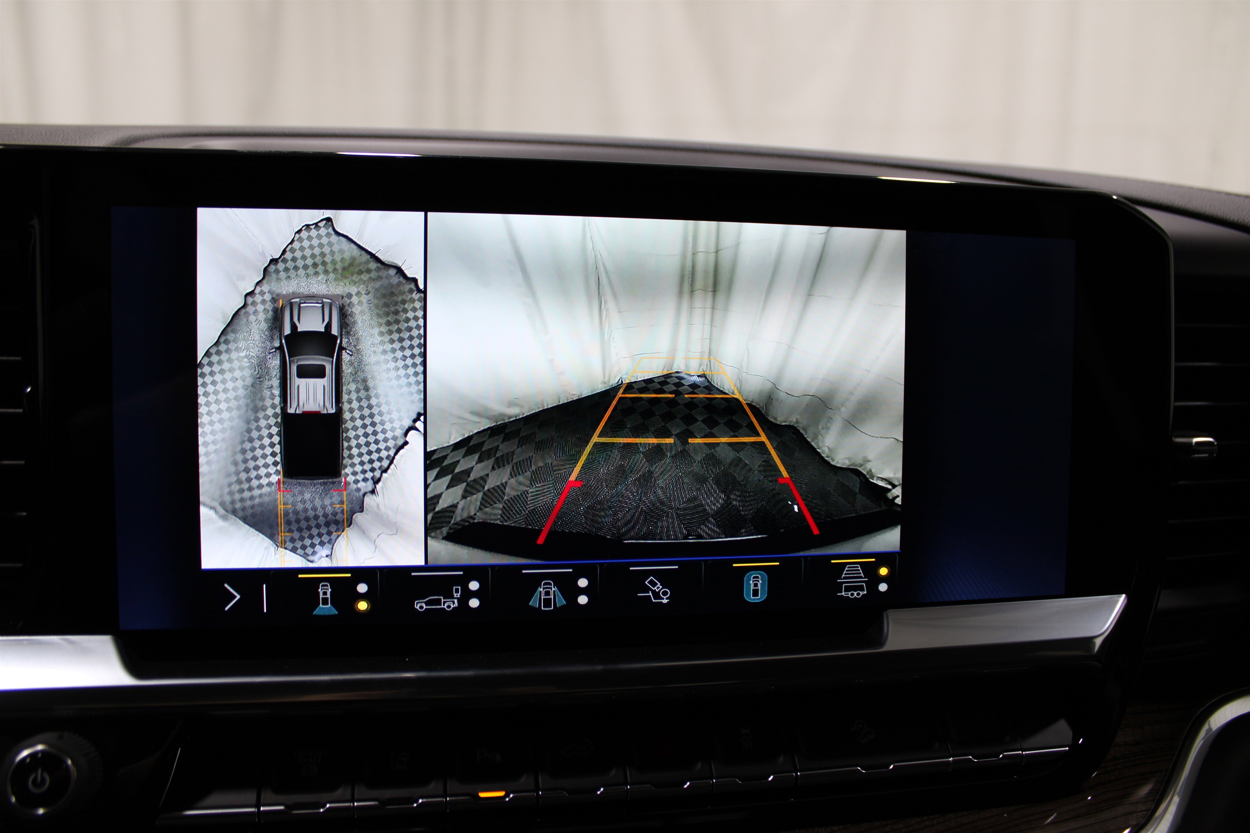 2025 Chevrolet Silverado 2500HD LT photo 8