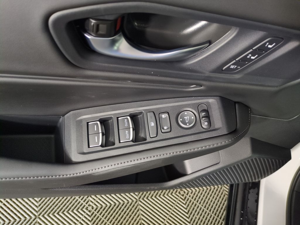 2025 Honda Accord Hybrid Sport-L photo 11