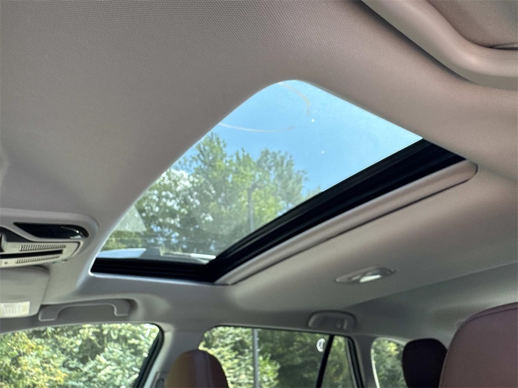 2025 Subaru Outback Touring XT photo 15