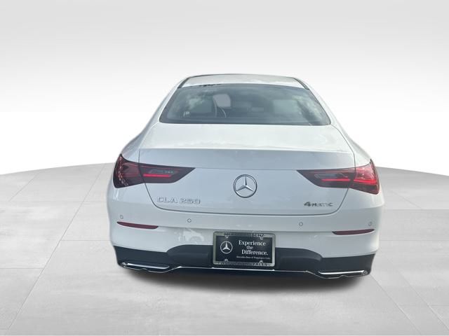 2025 Mercedes Benz CLA 250 photo 4