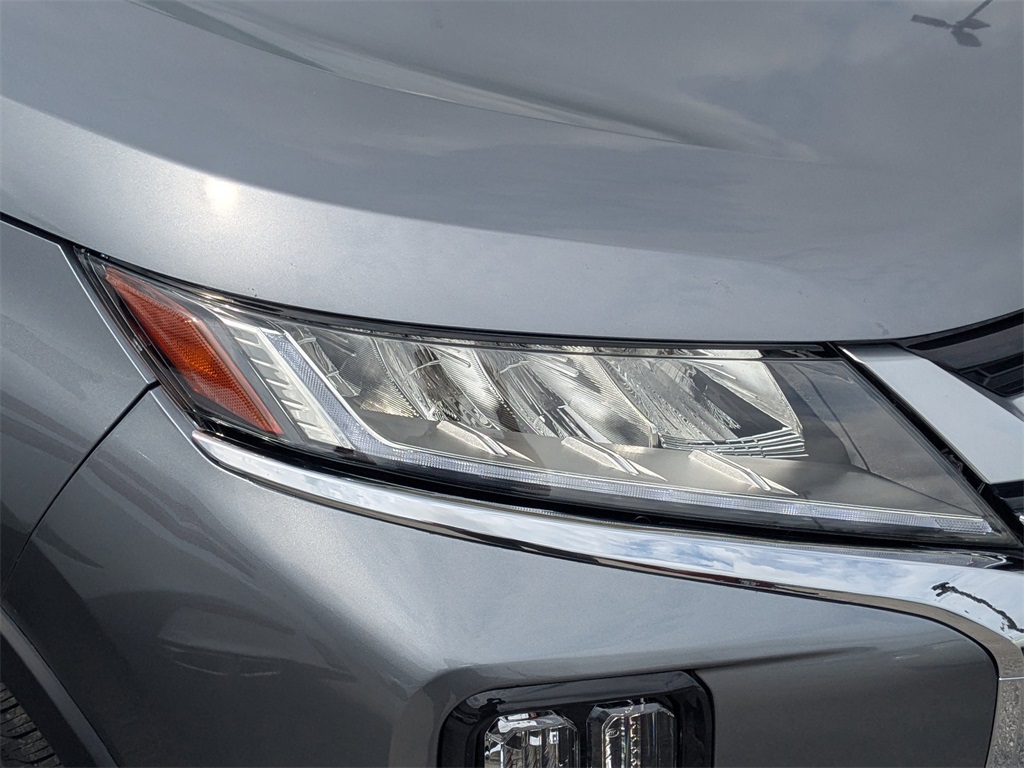 2024 Mitsubishi Outlander Sport ES LE SE photo 7