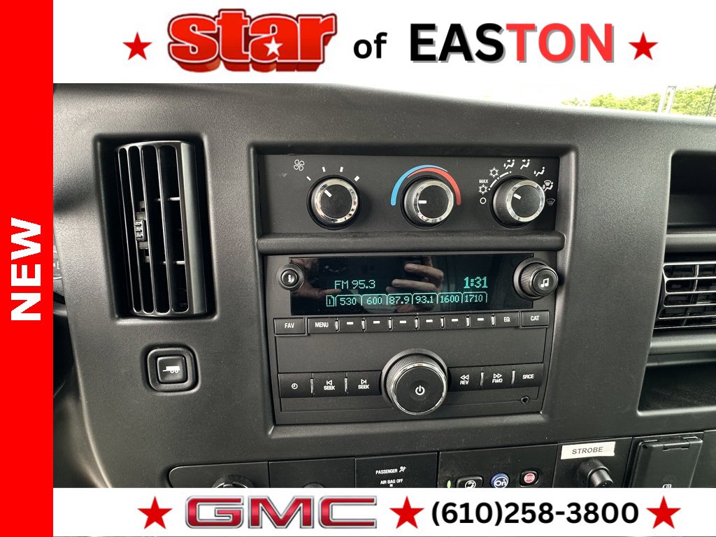 2025 Gmc Savana Cutaway 3500 photo 11