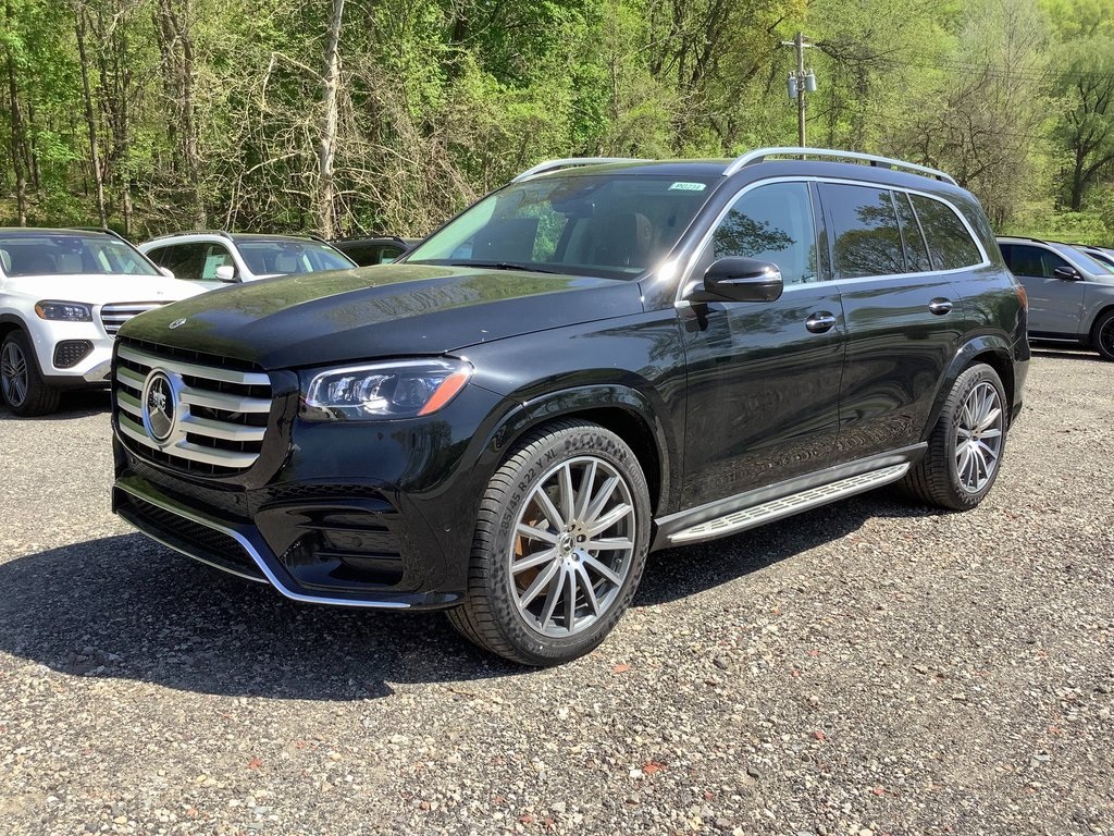 2024 Mercedes Benz GLS 580 4MATIC photo 3