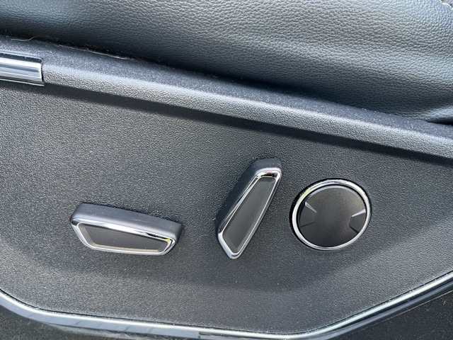 2022 Ford F-150 Lariat photo 30