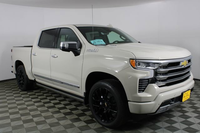 2026 Chevrolet Silverado 1500 High Country's photo