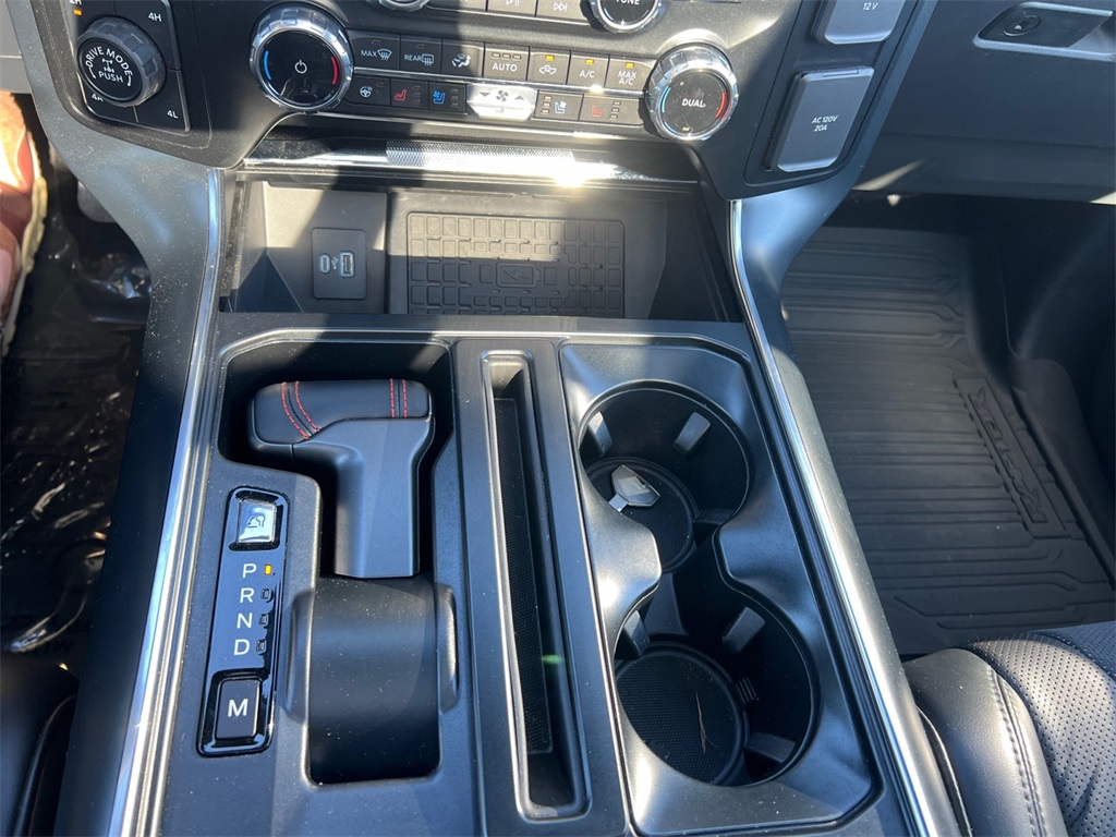 2024 Ford F-150 Raptor photo 22