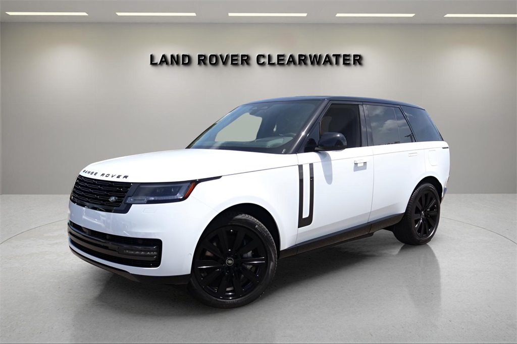 2025 Land Rover Range Rover SE's photo