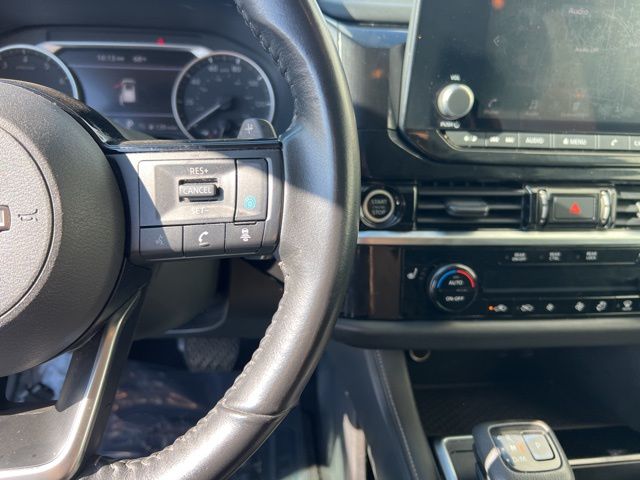 2022 Nissan Pathfinder SV photo 12