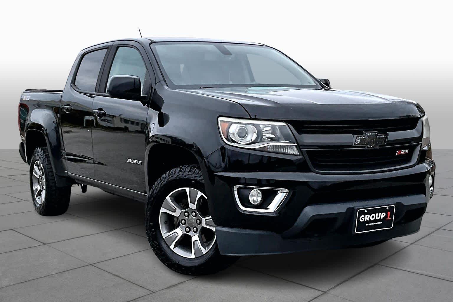 2018 Chevrolet Colorado Z71 photo 2