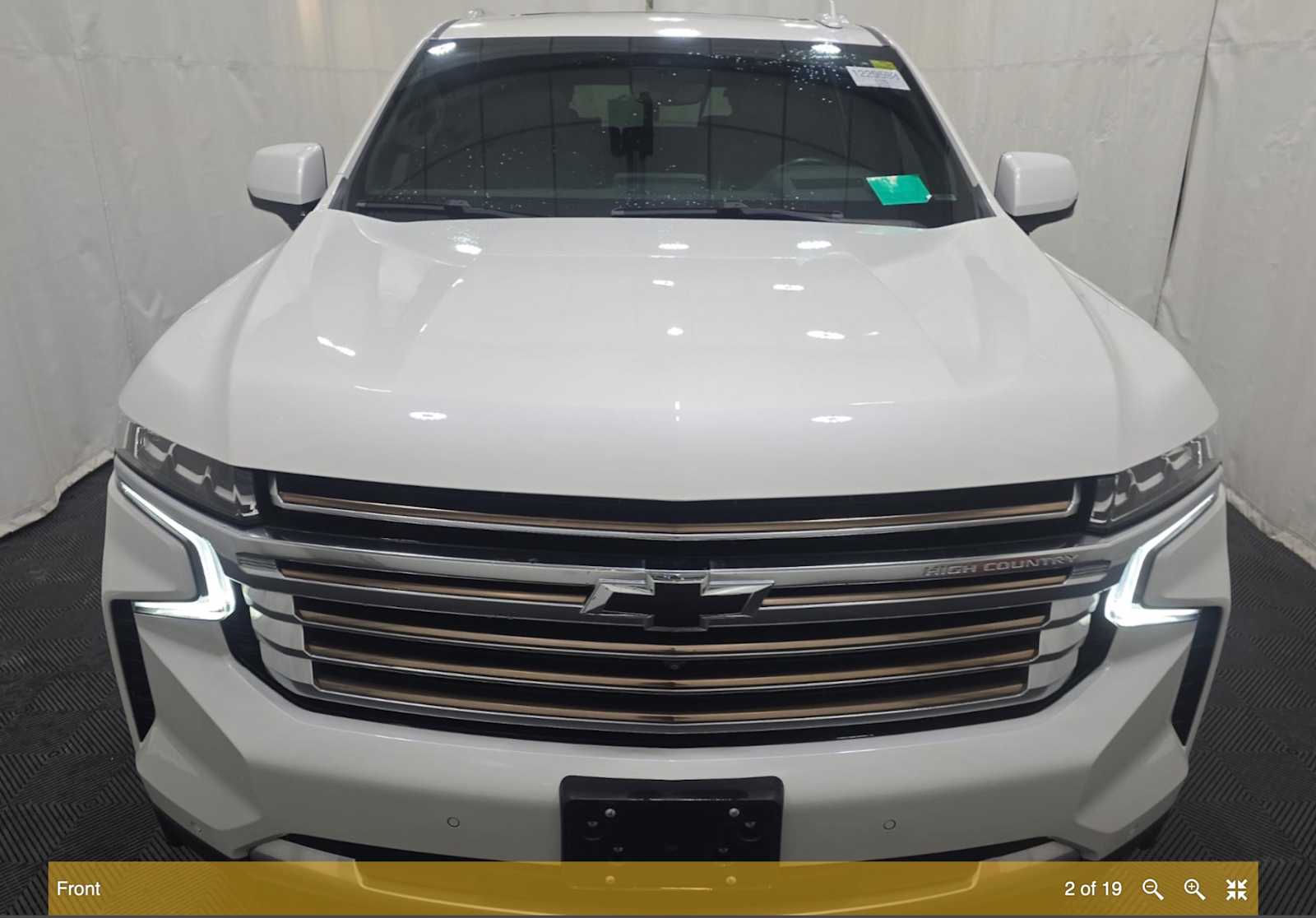 2021 Chevrolet Suburban High Country photo 2