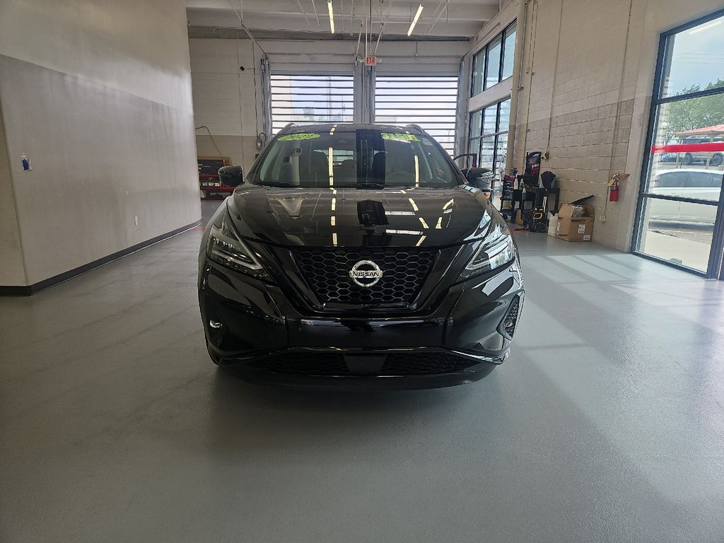 2022 Nissan Murano SV photo 2
