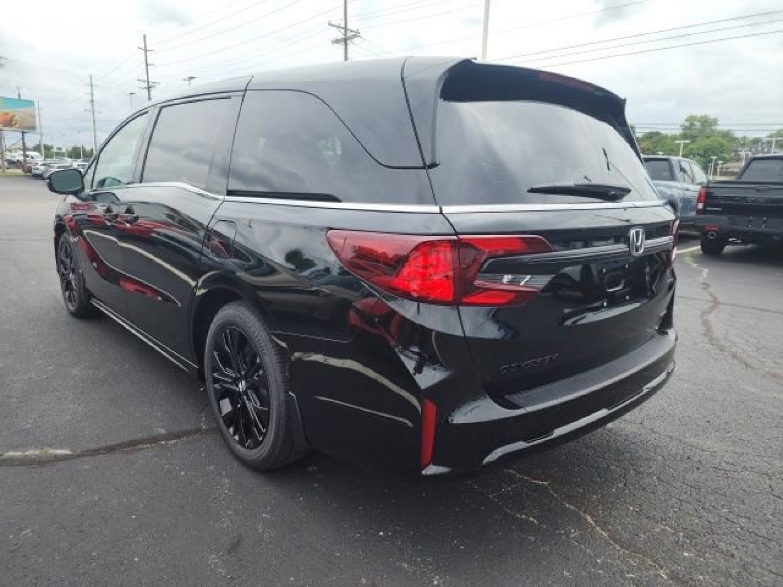 2026 Honda Odyssey photo 3