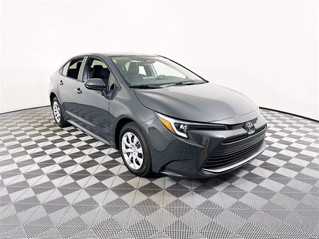 2026 Toyota Corolla LE's photo