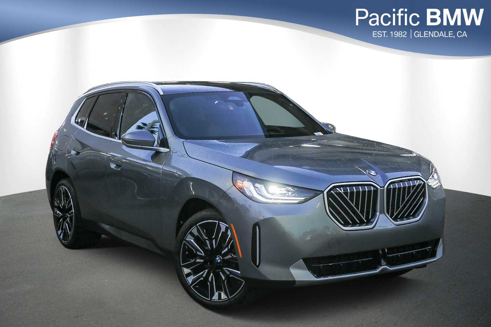 2026 BMW X3 30's photo