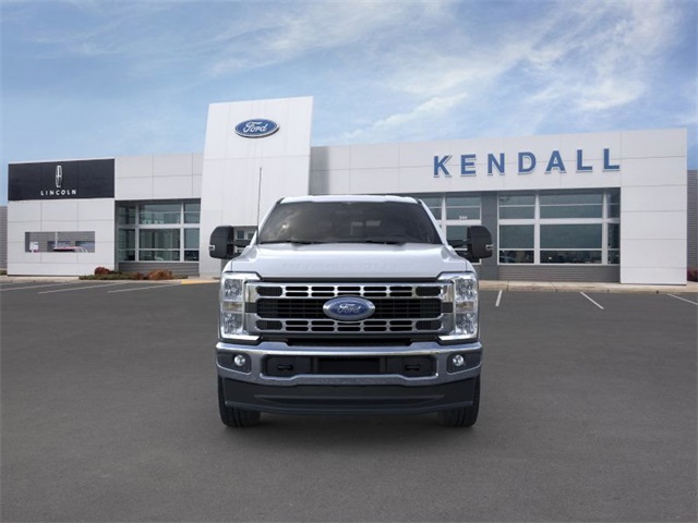 2025 Ford F-350 photo 6