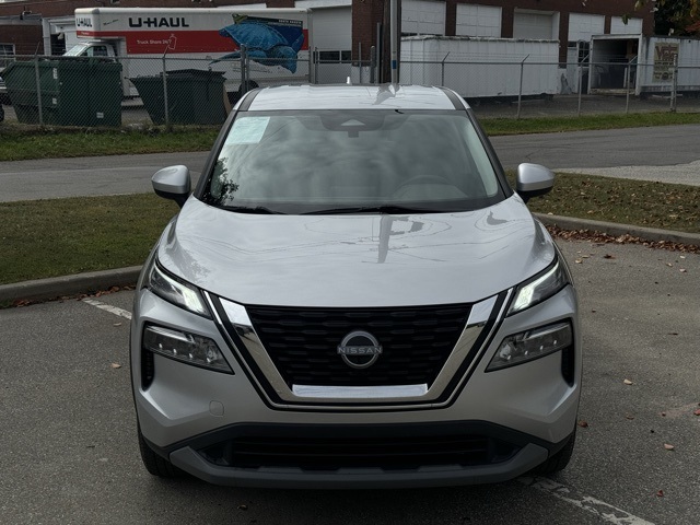2023 Nissan Rogue SV photo 2