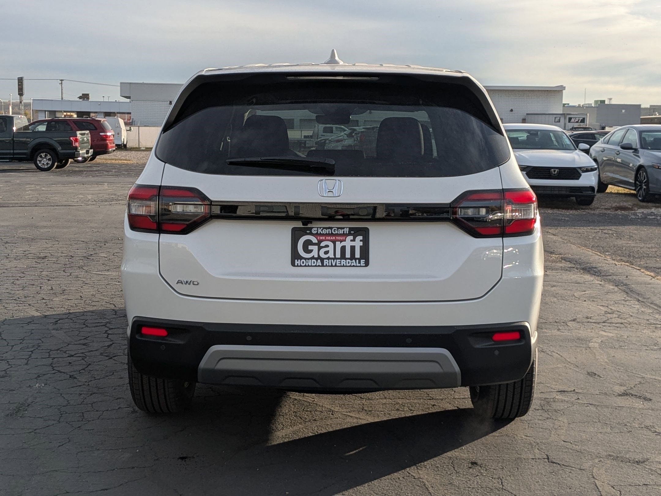 2025 Honda Pilot EX-L photo 4