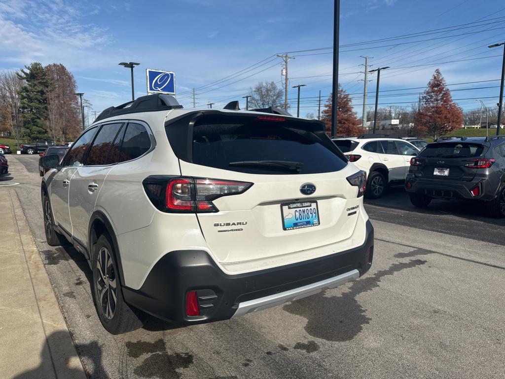 2022 Subaru Outback Touring photo 4
