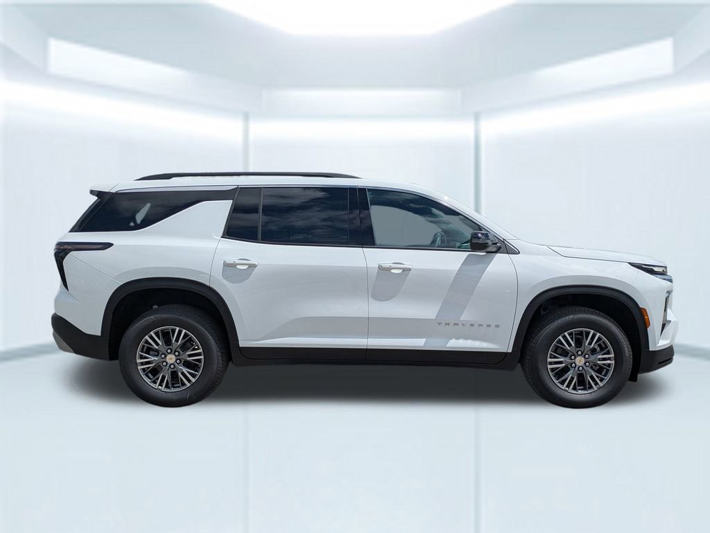 2025 Chevrolet Traverse photo 6