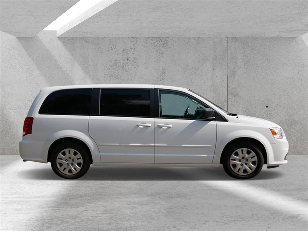 Certified 2016 Dodge Grand Caravan SE with VIN 2C4RDGBG8GR152641 for sale in White Bear Lake, Minnesota