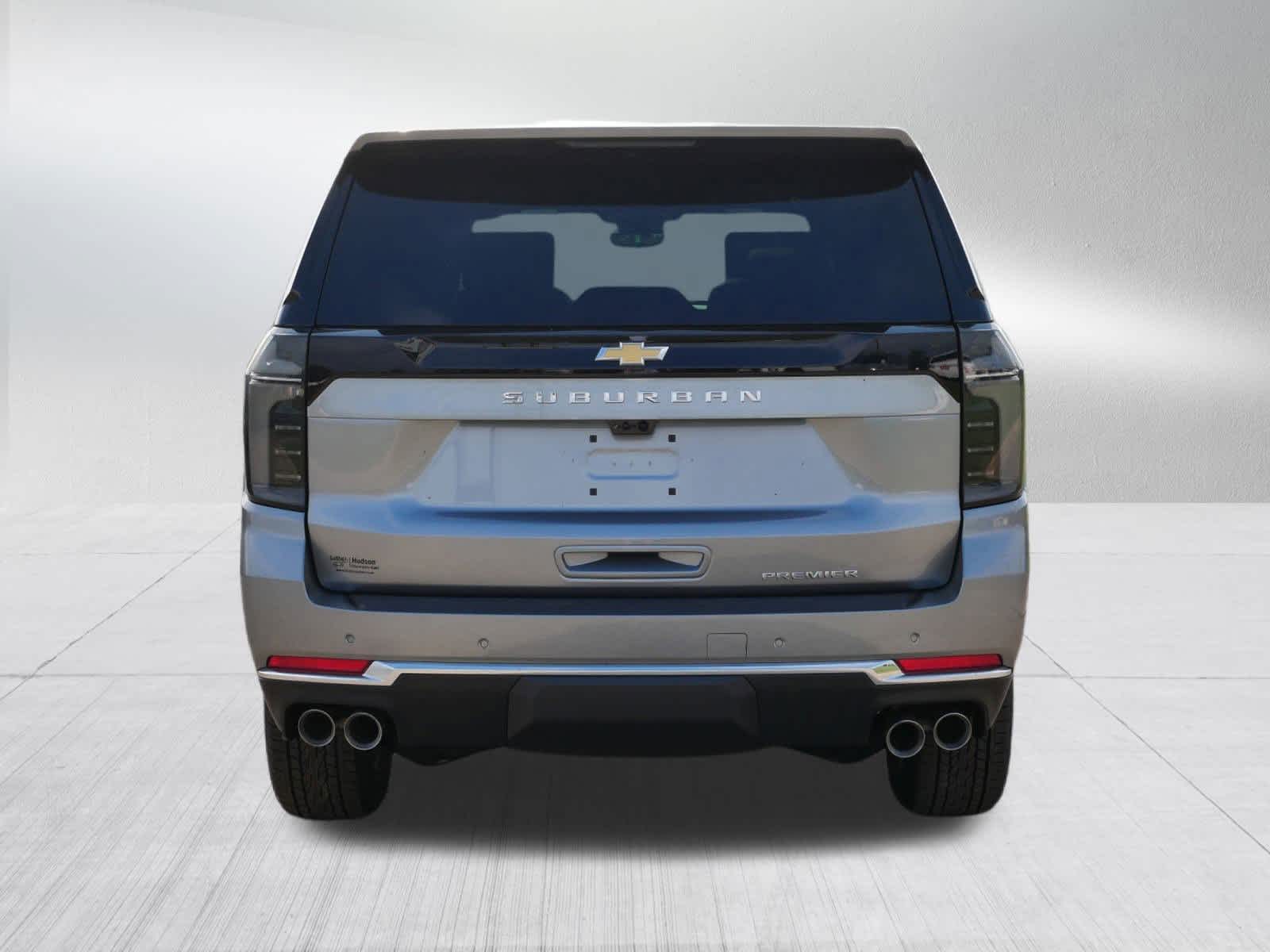 2025 Chevrolet Suburban Premier photo 4