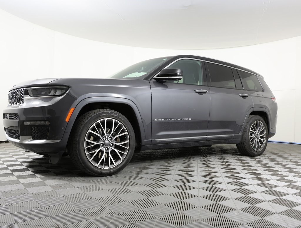 2023 Jeep Grand Cherokee L Summit Reserve's photo