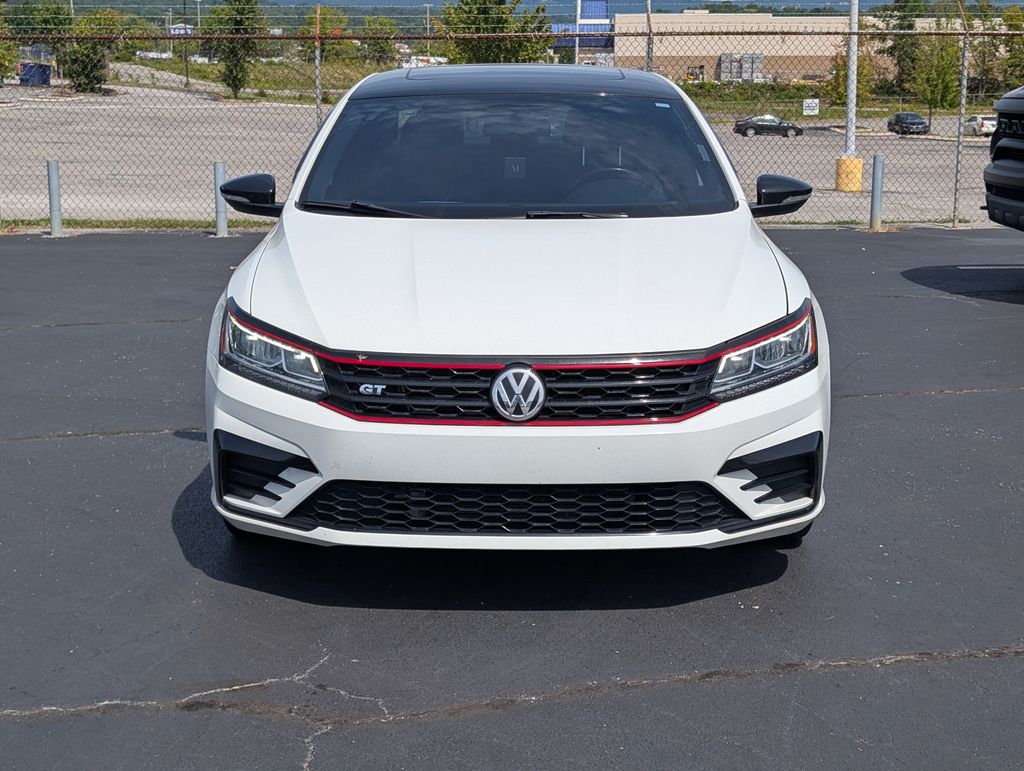 2018 Volkswagen Passat 3.6L V6 GT photo 3