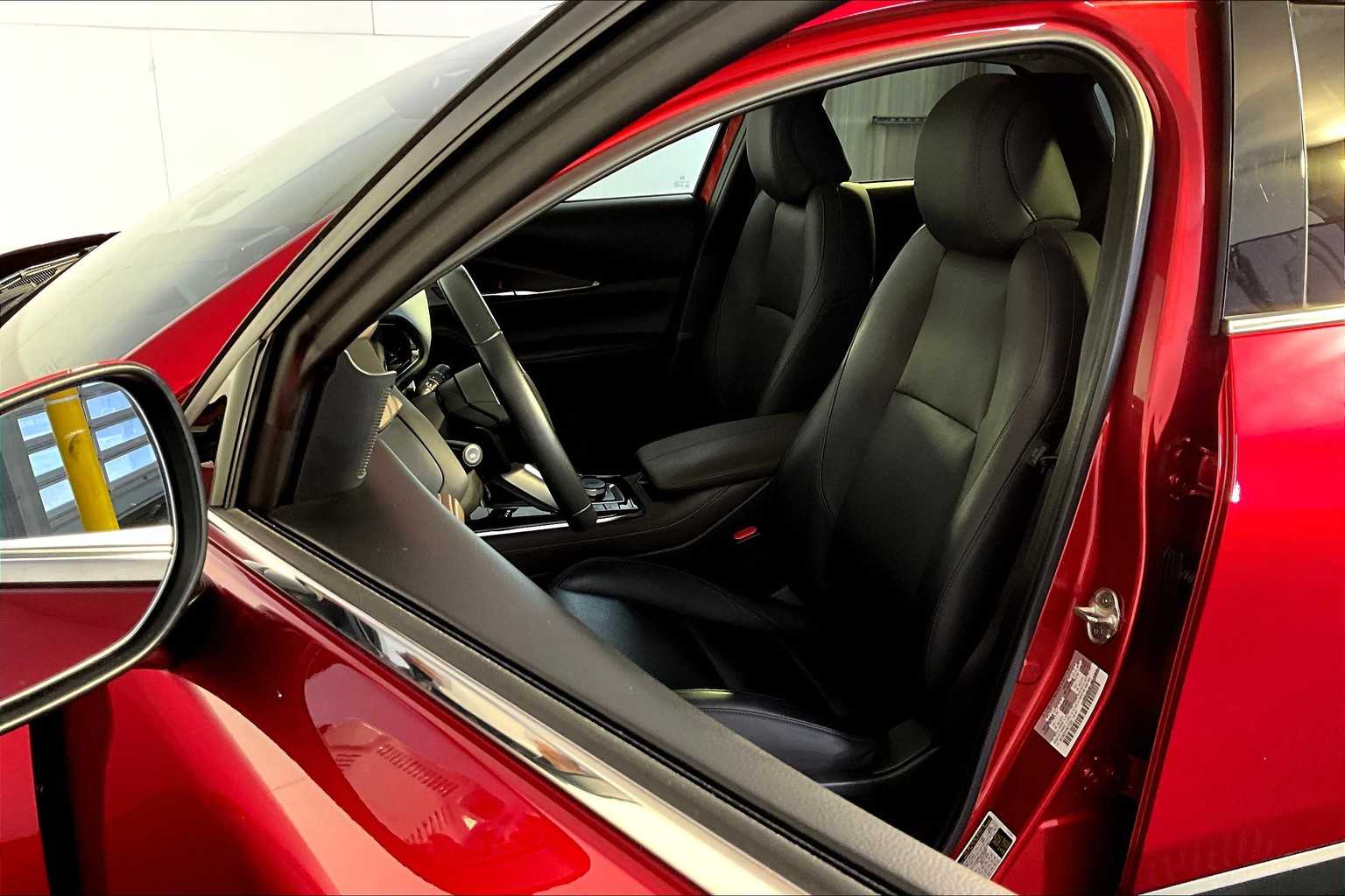 2021 Mazda CX-30 Premium photo 8