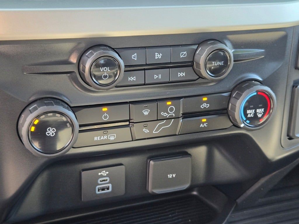2024 Ford F-350 XL photo 24
