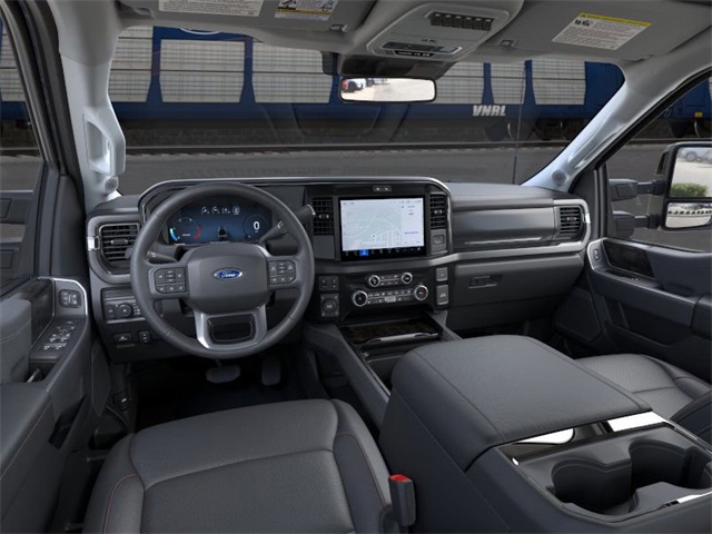 2025 Ford F-350 Lariat photo 8