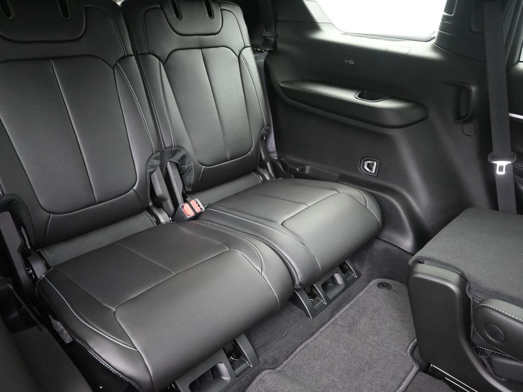 2025 Jeep Grand Cherokee L photo 7