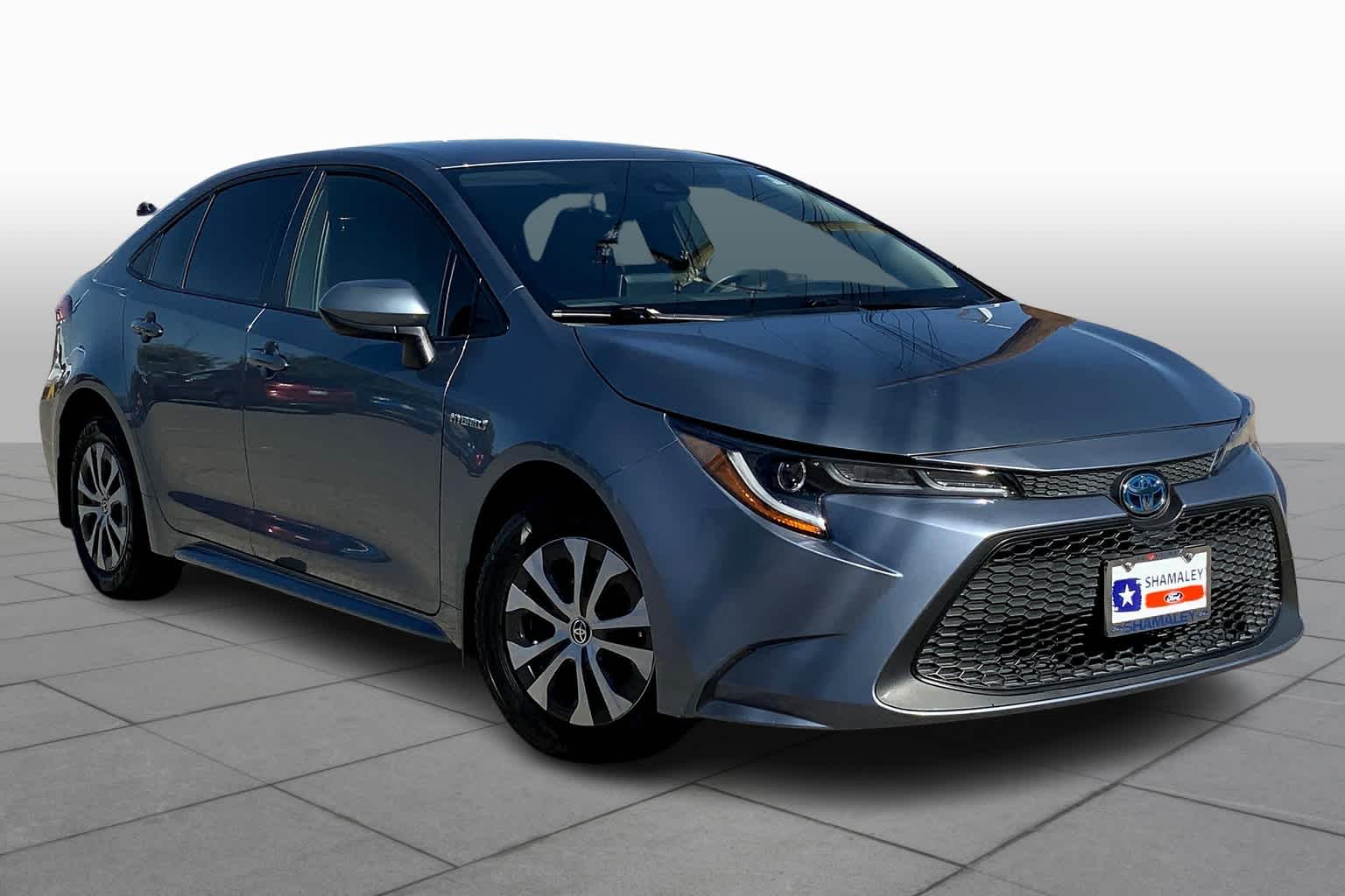 2021 Toyota Corolla Hybrid LE photo 2