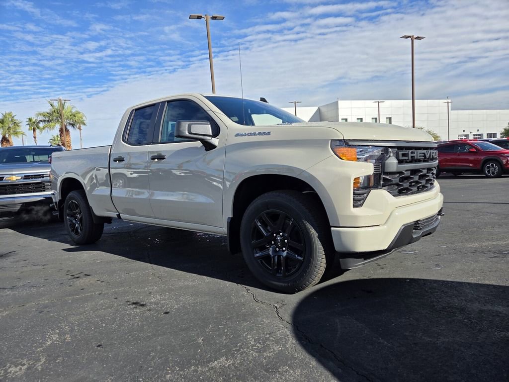 2026 Chevrolet Silverado 1500 Custom's photo