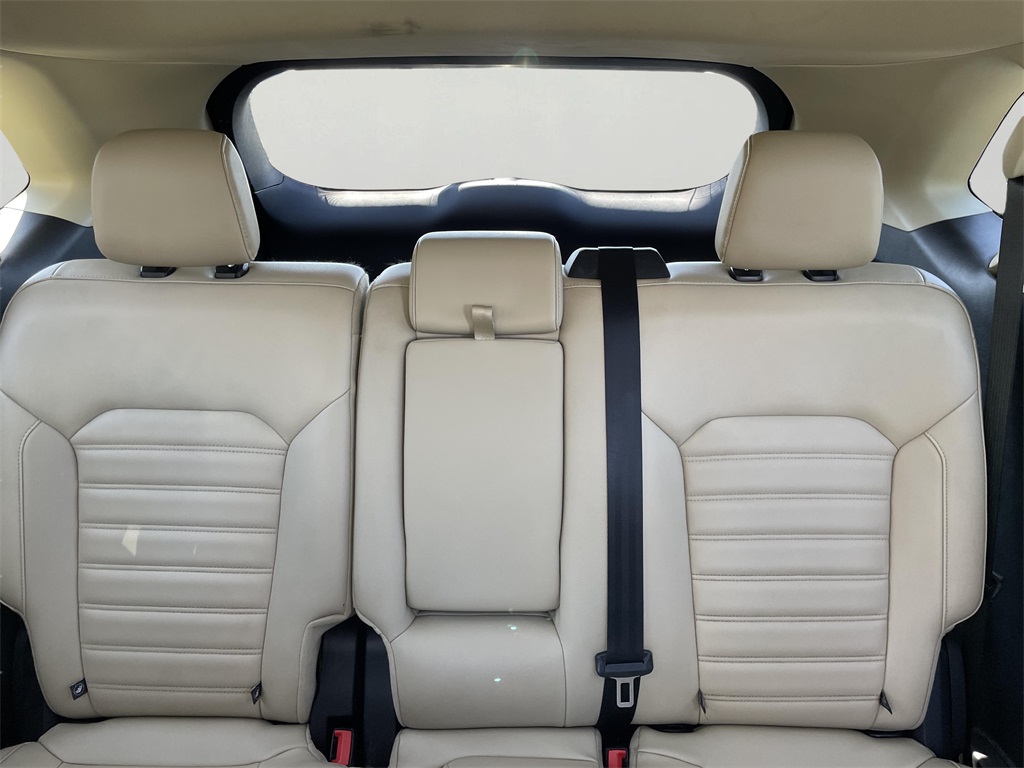 2022 Ford Edge SEL photo 19