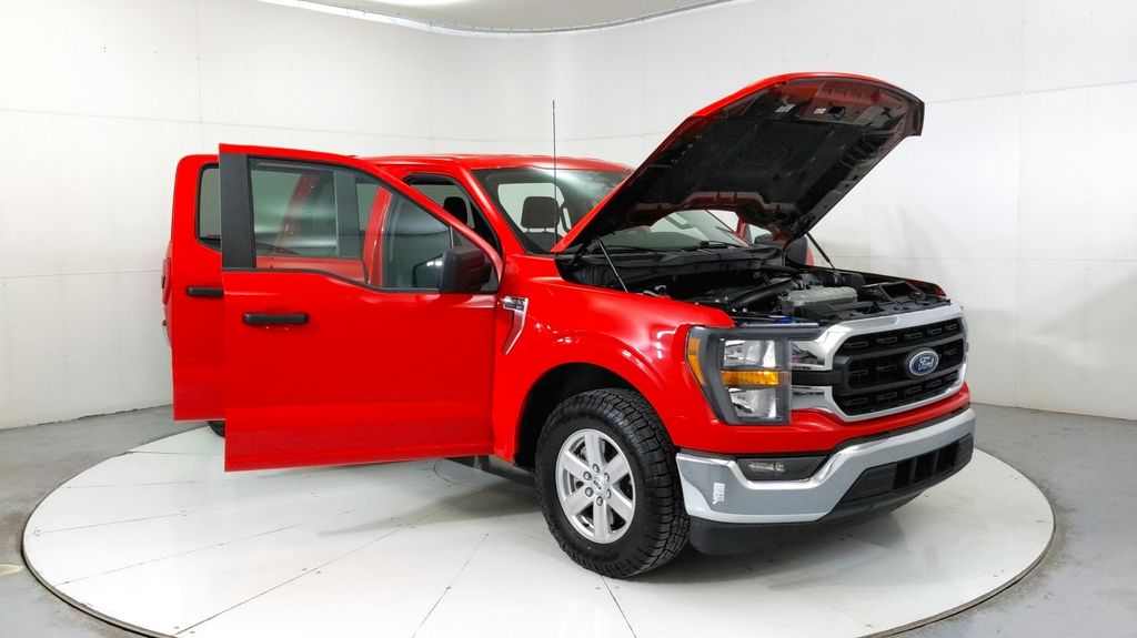 2023 Ford F-150 XLT photo 7