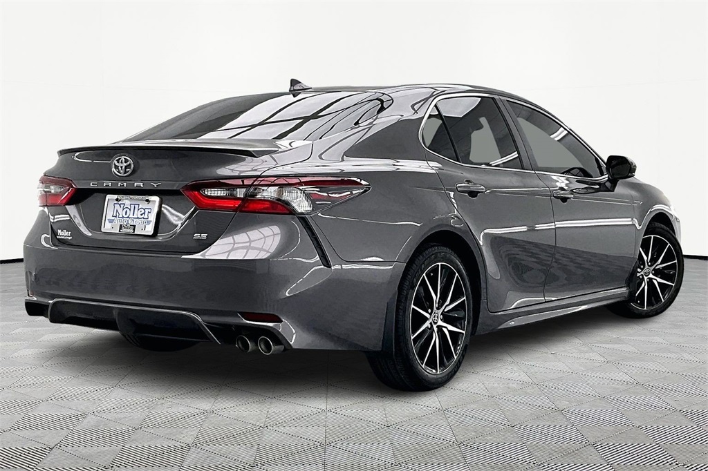 Used 2023 Toyota Camry SE with VIN 4T1G11AK3PU811095 for sale in Kansas City